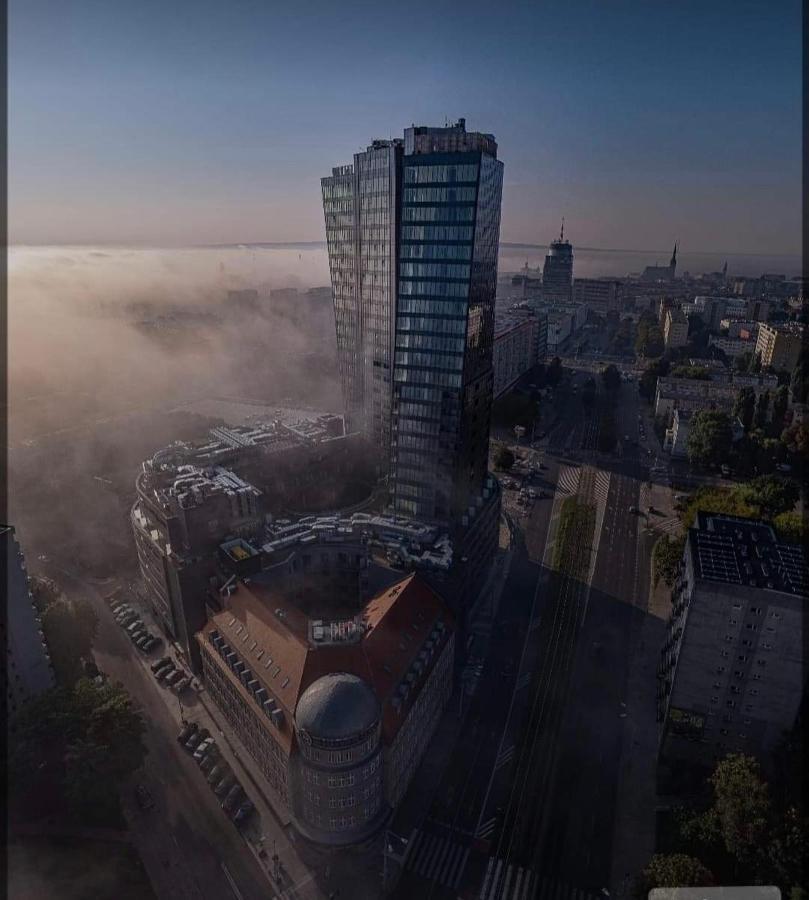 Hanza Tower De Lux Apartament シュチェチン エクステリア 写真